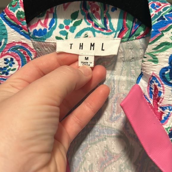 THML Paisley Print Puff Sleeve Top Faux Leather Trim - Picture 2 of 5